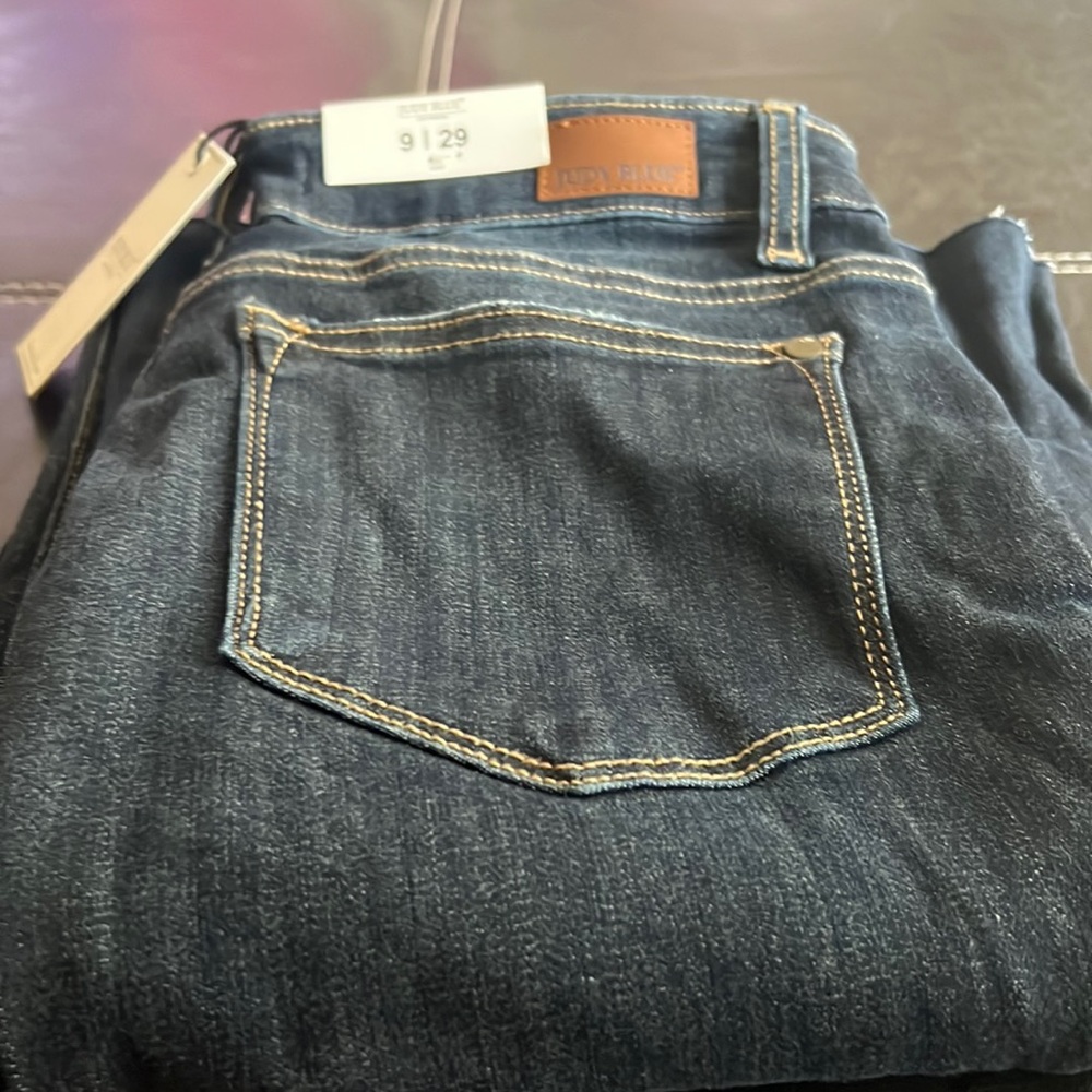 Judy blue Flared jeans with frayed hem